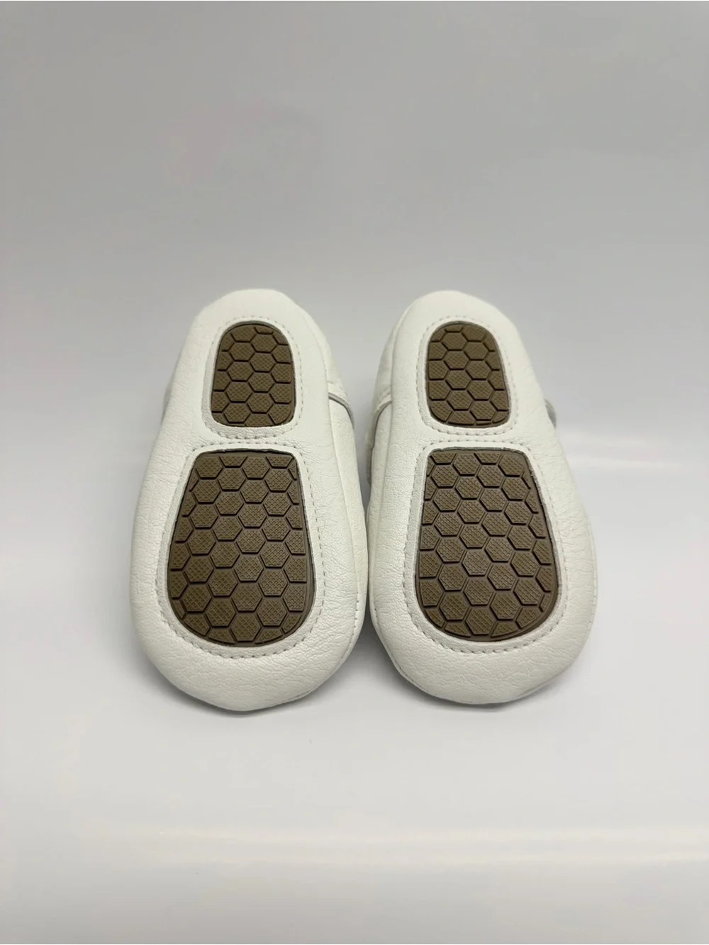 Felix and Flora Baby Girls White Soft Sole Shoes 12-18 Months